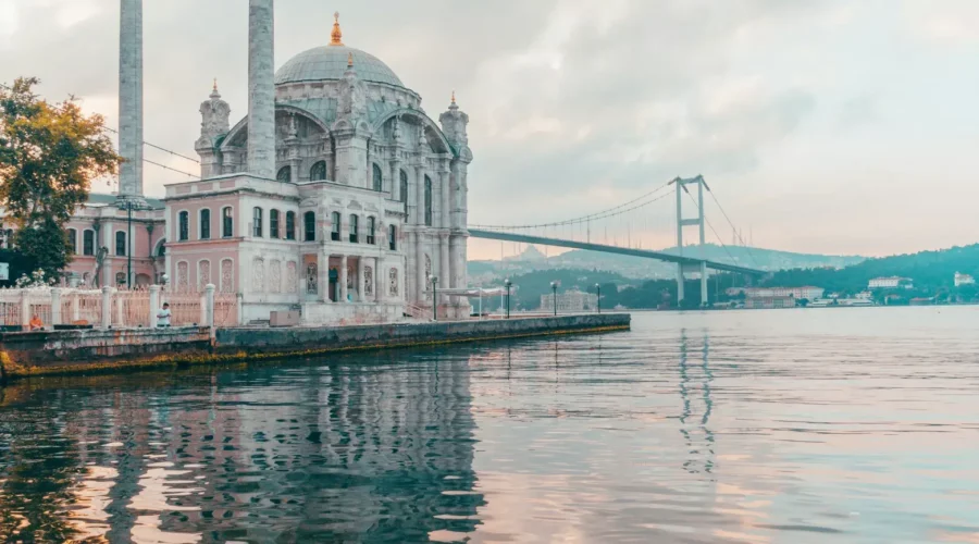 La mosquée d'Ortaköy à Istanbul