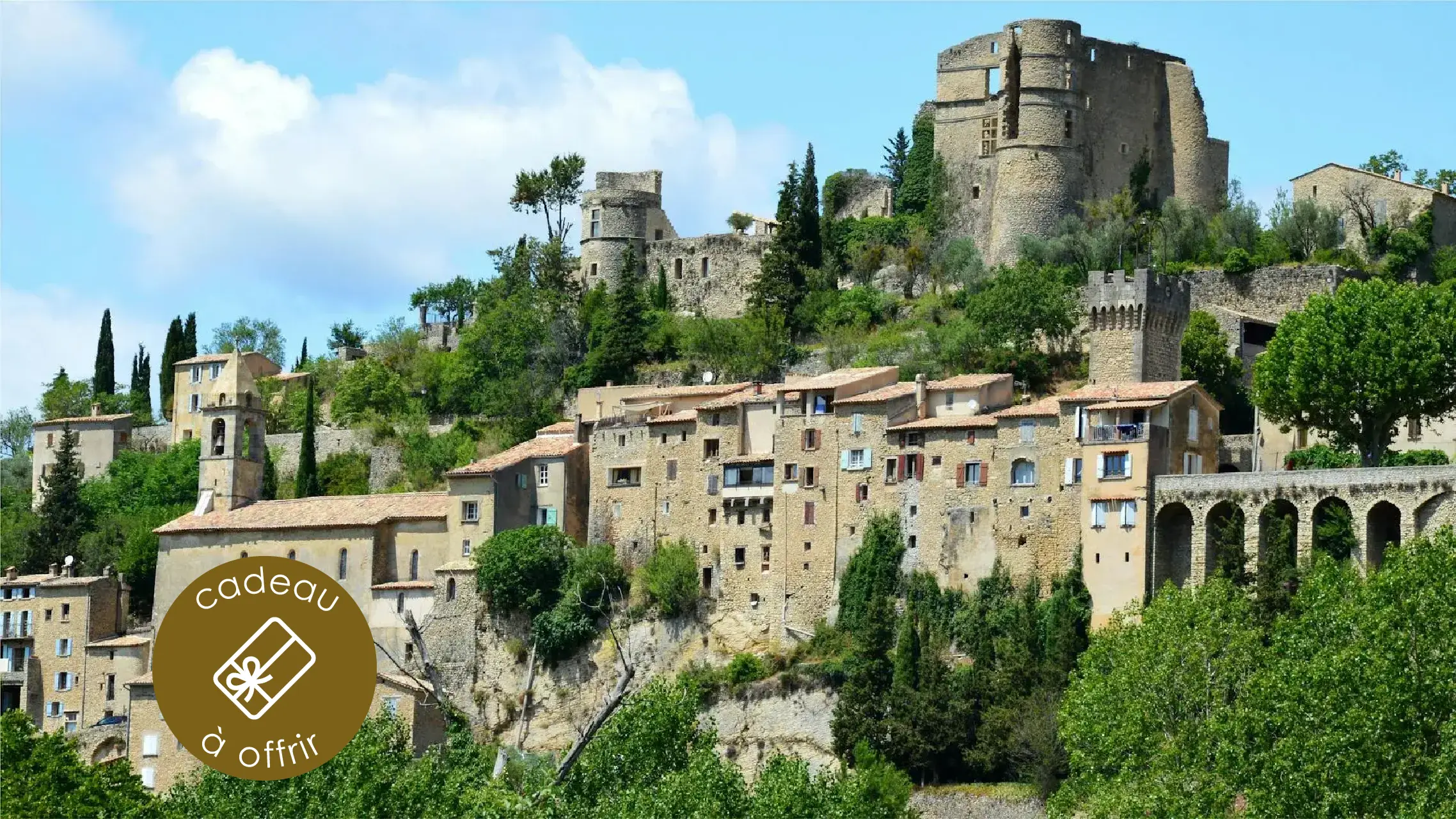 Village de Montbrun-les-Bains, Drôme, France