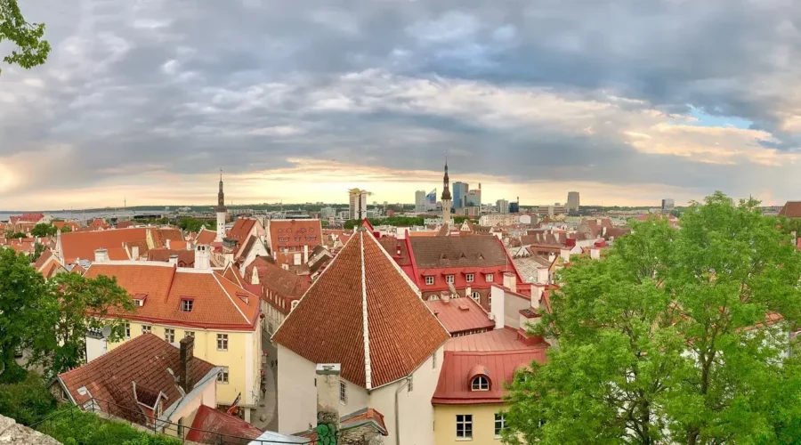 Panorama des toits de Tallinn, Estonie