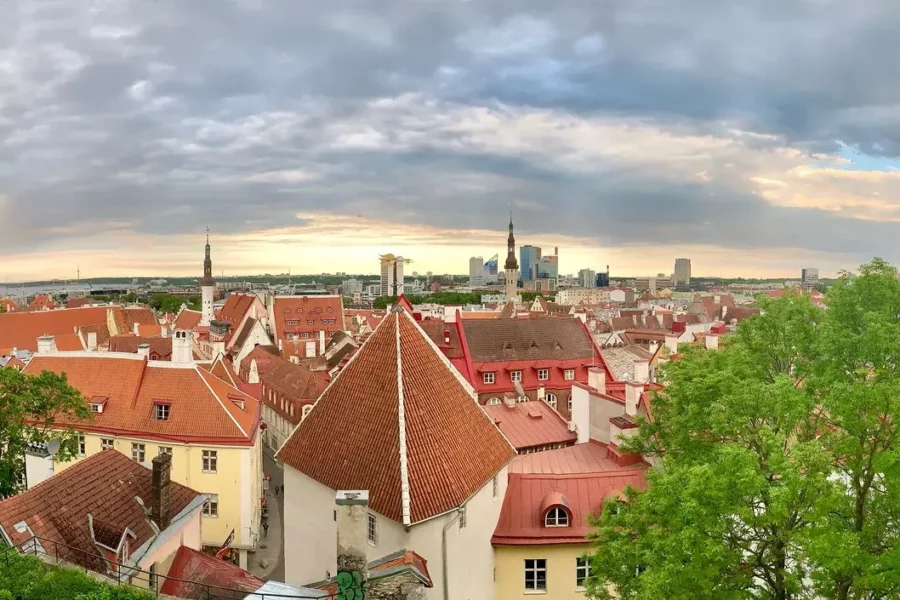 Panorama des toits de Tallinn, Estonie