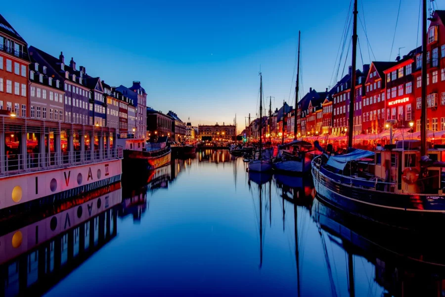 Canal de Copenhague de nuit, Danemark