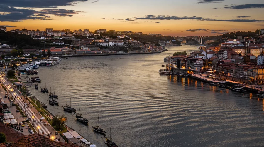 Vue sur Porto depuis ses hauteurs, Portugal