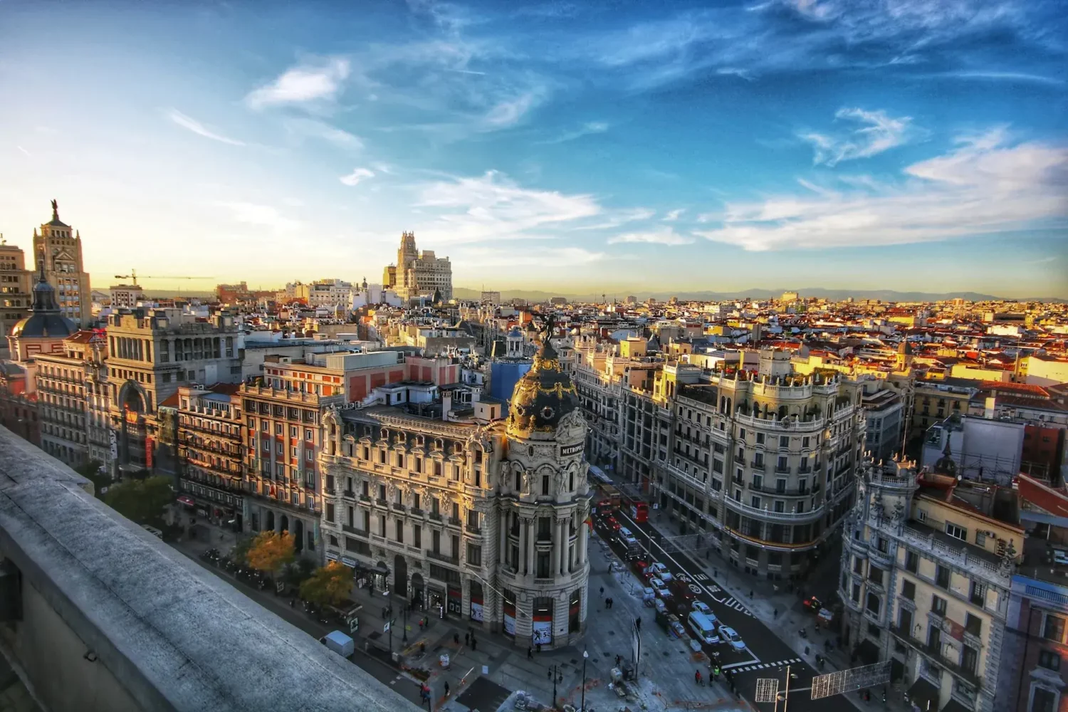 Paysage sur Madrid avec le Metropolis, Espagne