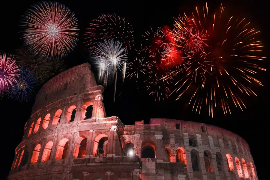 Feux d'artifice au-dessus de Rome