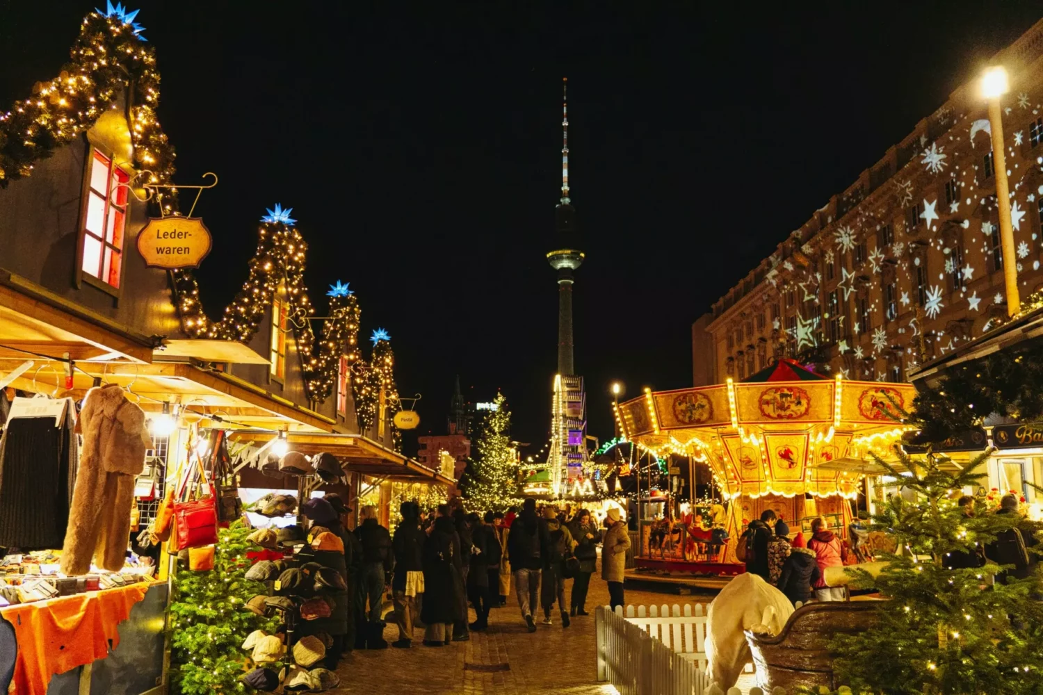 Un marché de Noël immersif et amusant à partager en famille. Entre attractions et décors magiques, Berlin vous attend en décembre !