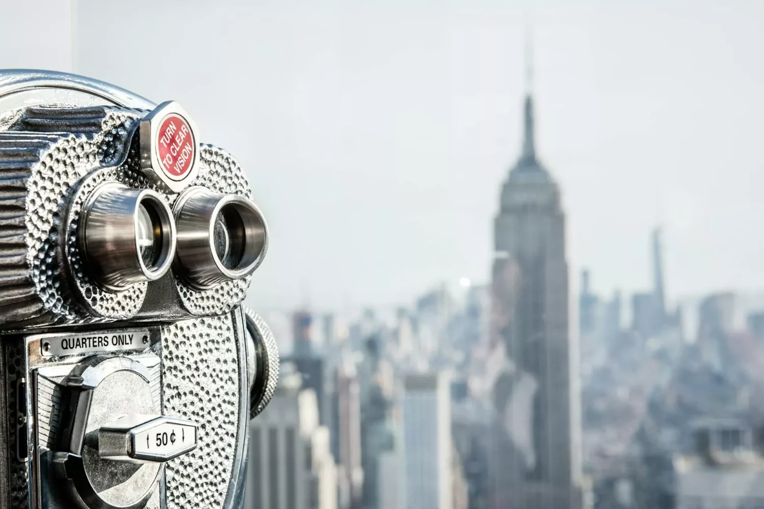 Télescope à pièces pour admirer New York